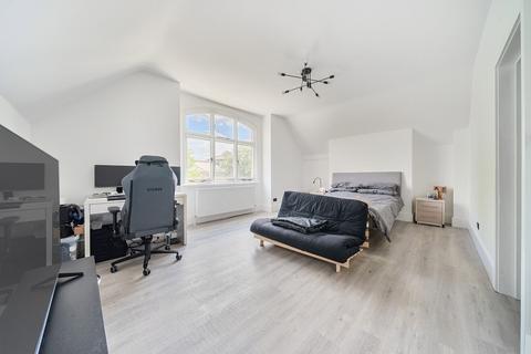 38 Knatchbull Road, London, SE5 9QY