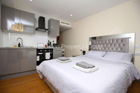 Studio to rent, Ilford IG1