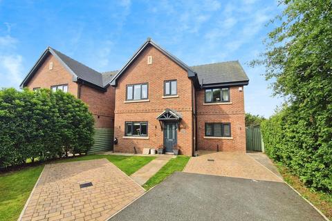 4 bedroom detached house for sale, Swain Drive, Winterley, Sandbach