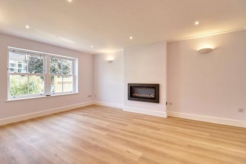 4 bedroom detached house for sale, Willowmead, Sawbridgeworth, CM21
