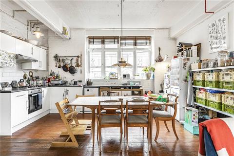 2 bedroom apartment to rent, Arcola Street, London, E8