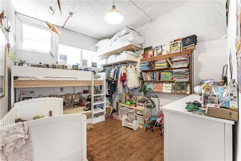 2 bedroom apartment to rent, Arcola Street, London, E8