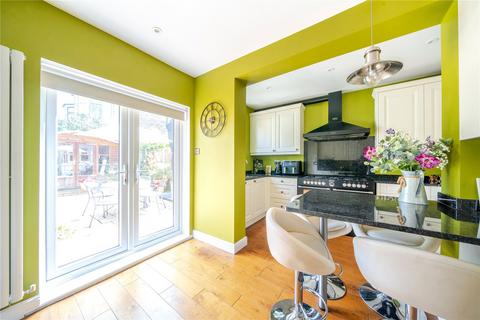 15 Perivale Gardens, London, W13 8DH