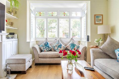 15 Perivale Gardens, London, W13 8DH