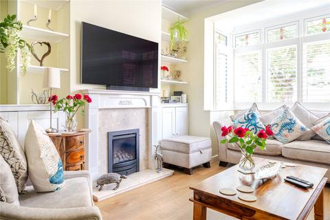 15 Perivale Gardens, London, W13 8DH