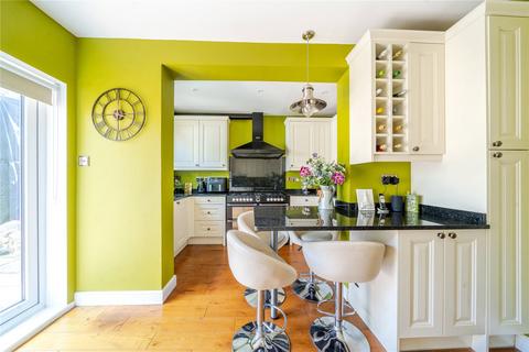 15 Perivale Gardens, London, W13 8DH