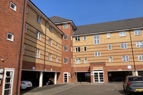 2 bedroom apartment to rent, St. Peters Street, Maidstone