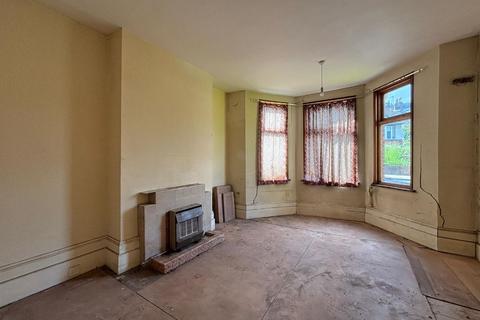 196 Victoria Road, Wood Green, London, N22 7XQ