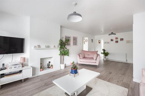 undefined, (Bamboo) Willow Close, Doddinghurst, Brentwood