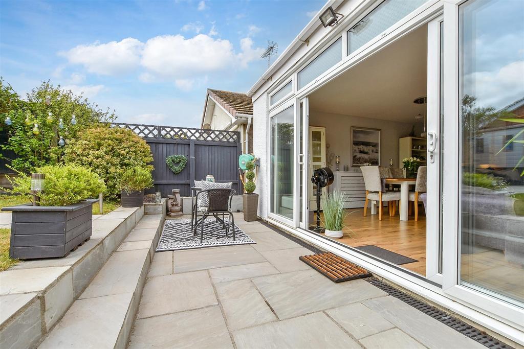 External Lifestyle Photograph