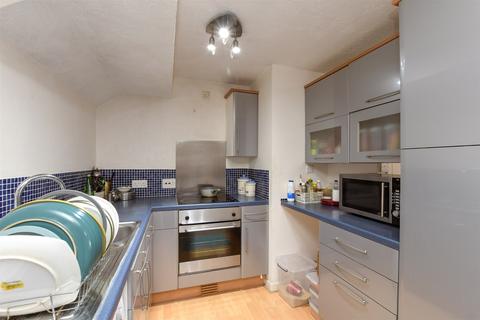 1 bedroom apartment for sale, Howard House, Reigate RH2