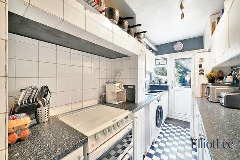 126 Waverley Road, Harrow, HA2 9RE