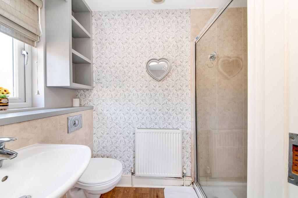 Ensuite shower room