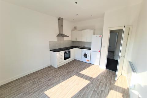 2 bedroom flat to rent, High Road, East Finchley, N2