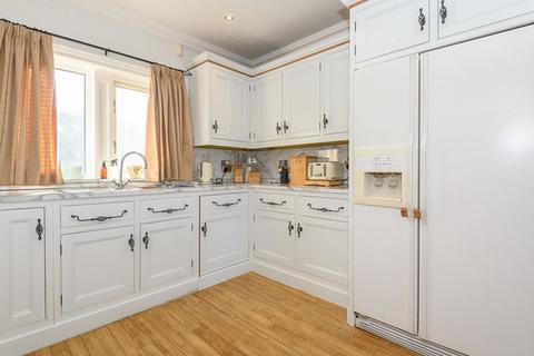 5 bedroom detached house for sale, Brighouse & Denholme Road, Queensbury BD13