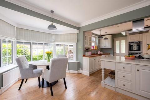 undefined, Leeds Road, Collingham, LS22