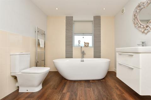 2 bedroom apartment for sale, St. Peter's Road, Broadstairs, Kent