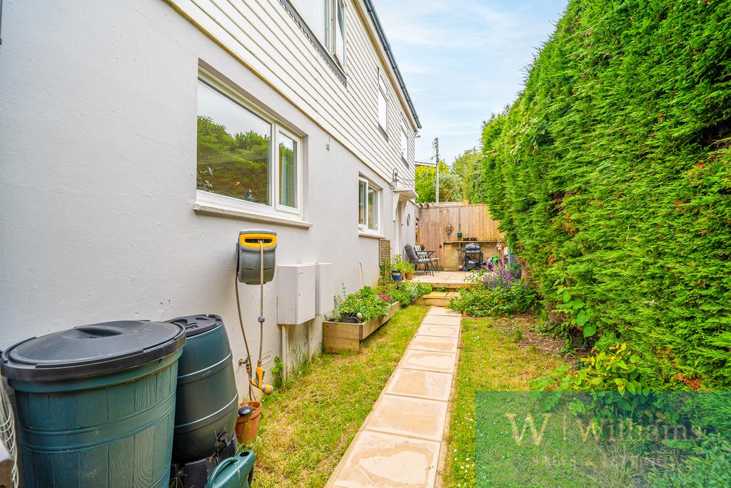 Side garden