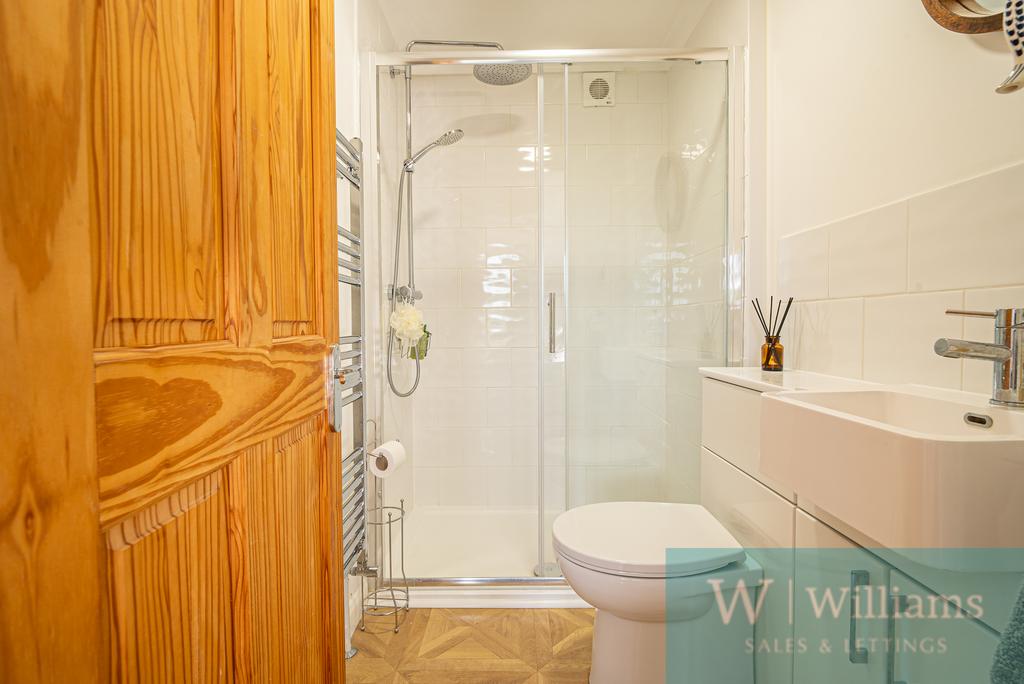 Annex shower room