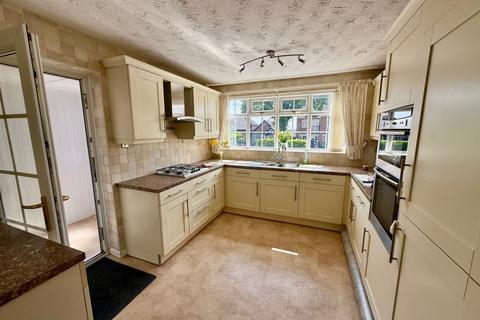 3 bedroom detached house for sale, Belper Road, Derbyshire DE7