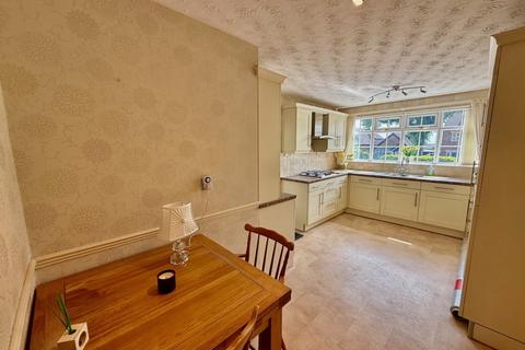 3 bedroom detached house for sale, Belper Road, Derbyshire DE7