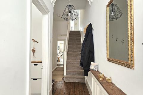 4 bedroom house to rent, Lincoln Road, London, N2