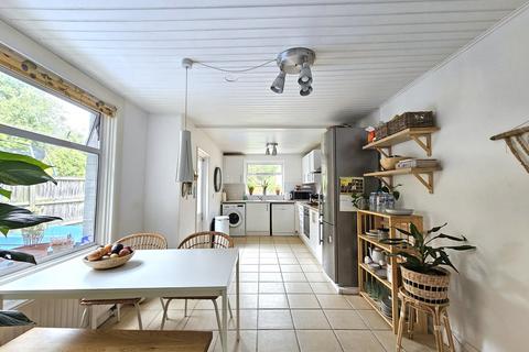 4 bedroom house to rent, Lincoln Road, London, N2