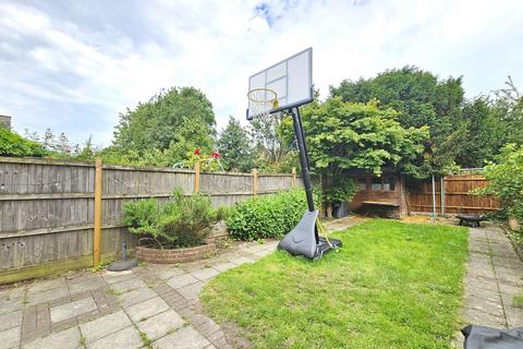 4 bedroom house to rent, Lincoln Road, London, N2