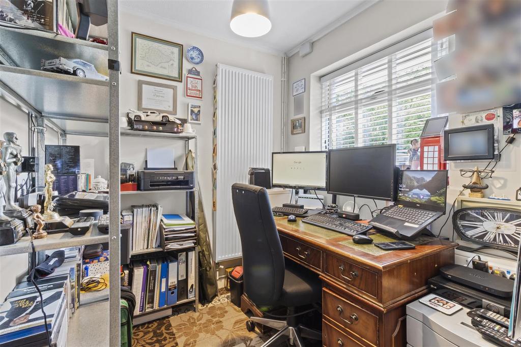 Office/Bed 3