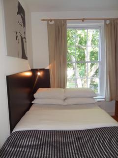 undefined, Cartwright Gardens, Bloomsbury, London, WC1H