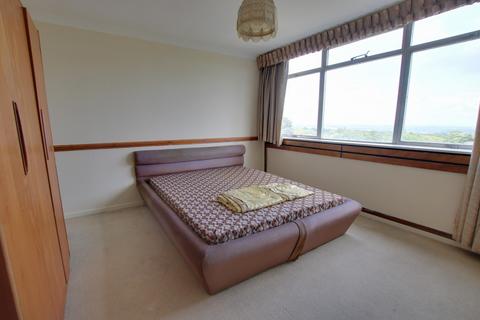 2 bedroom flat for sale, Bassett, Southampton