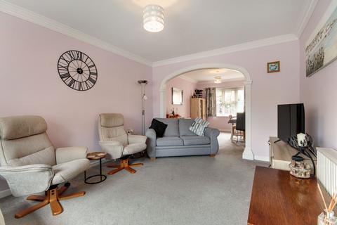 2 bedroom end of terrace house for sale, Courtyard Gardens, Sevenoaks TN15