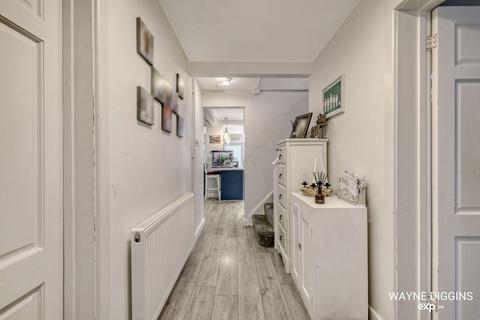 undefined, Godman Road, Grays RM16