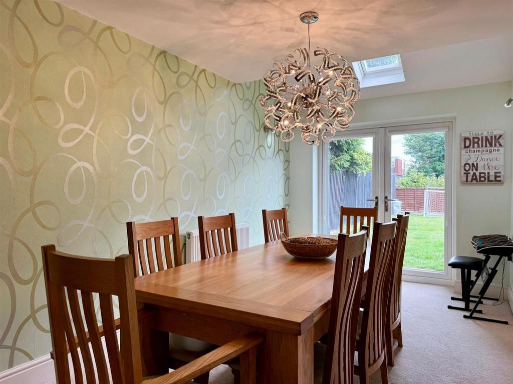 Dining room.jpg