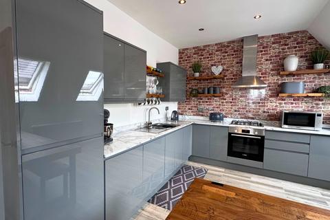 2 bedroom apartment for sale, Berkeley Court, Warwick Street, Earlsdon, Coventry, CV5 6QP