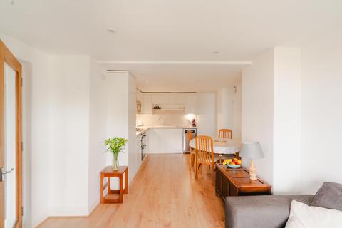 2 bedroom flat for sale, Cabot Court, Bristol BS20