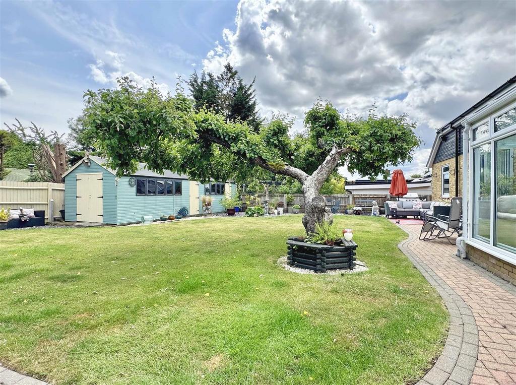 Rear Garden d.jpg