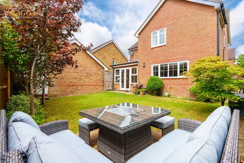 4 bedroom detached house for sale, Badger Close, Hassocks, BN6