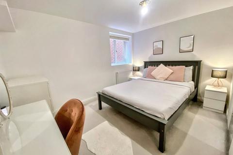 1 bedroom flat for sale, Winton