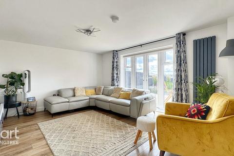 4 bedroom detached house for sale, Wardle Close, Brantham, Manningtree, Essex