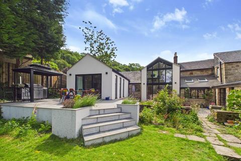5 bedroom detached house for sale, Starkholmes Road, Matlock DE4