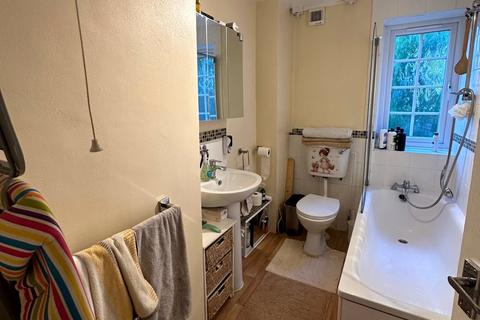 2 bedroom apartment to rent, Thames Mead, Windsor, Berkshire, SL4