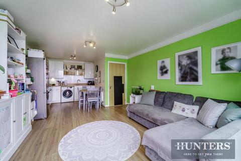 1 bedroom apartment for sale, Ealing Road, Brentford, TW8
