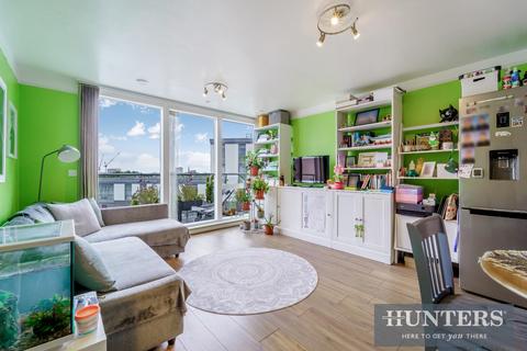 1 bedroom apartment for sale, Ealing Road, Brentford, TW8