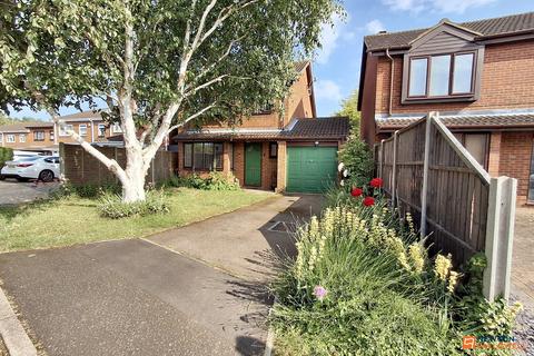 4 bedroom detached house for sale, Barbers Hill, Werrington, Peterborough, PE4