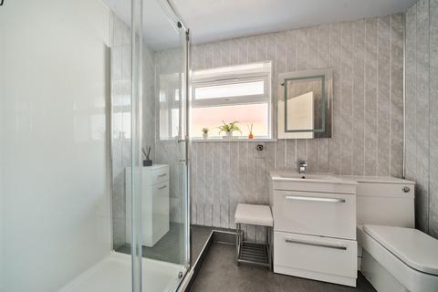 34 Wolverton Gardens, Horley, RH6 7LX