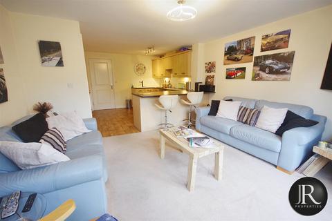4 bedroom terraced house for sale, Lupin Drive, Huntington WS12