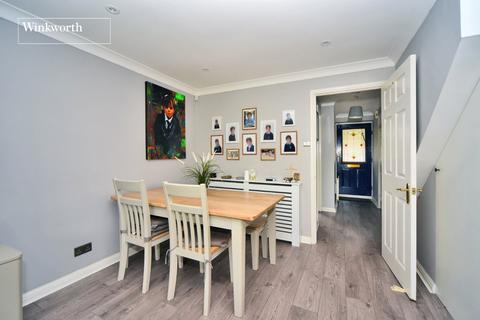 5 The Retreat, Worcester Park, KT4 8SU