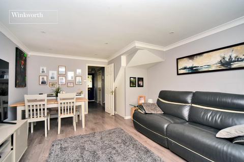 5 The Retreat, Worcester Park, KT4 8SU