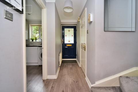 5 The Retreat, Worcester Park, KT4 8SU